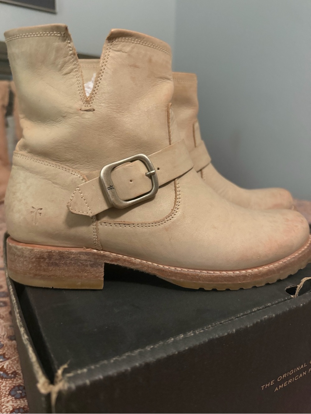Frye Cream Veronica Bootie 8.5Leather Buckle Ankle Boots